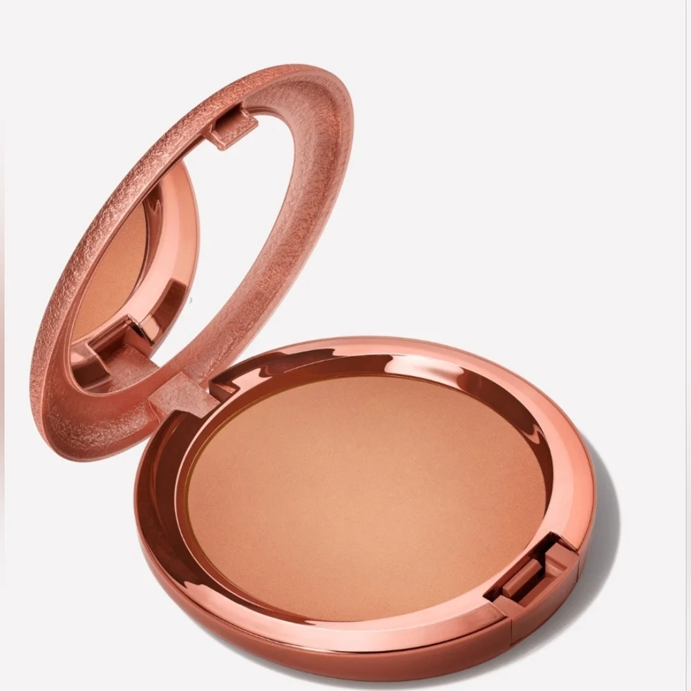 Matte Light Golden Mac Cosmetics Skinfinish Sunstruck Bronzer Brand New in Box